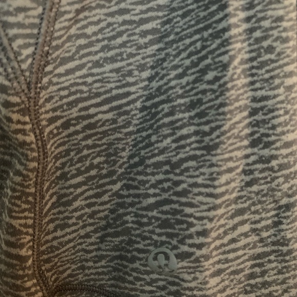 Lulu Lemon Tank - Picture 2 of 3